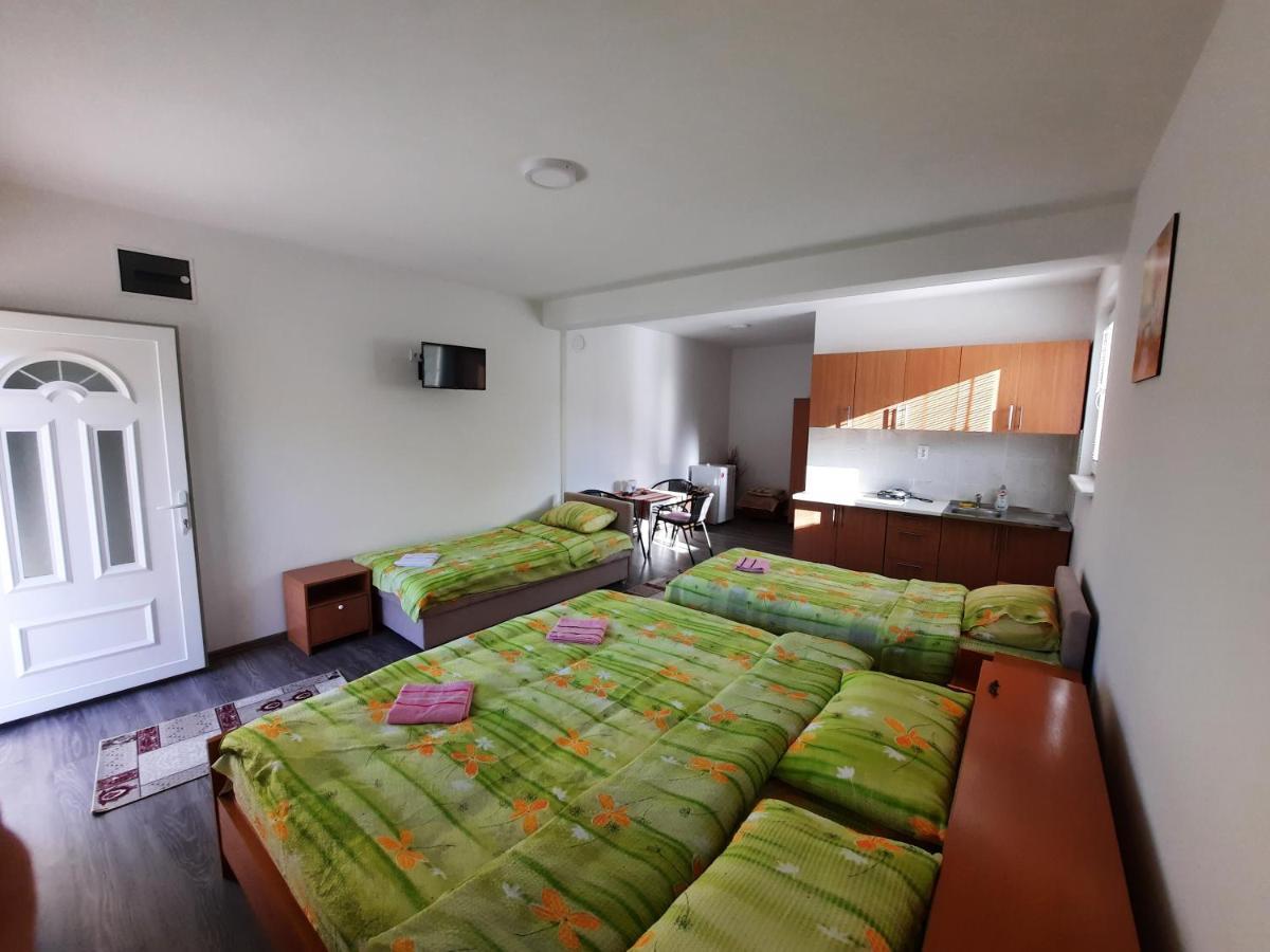 Apartmani Vila Na Drini Foca Eksteriør billede