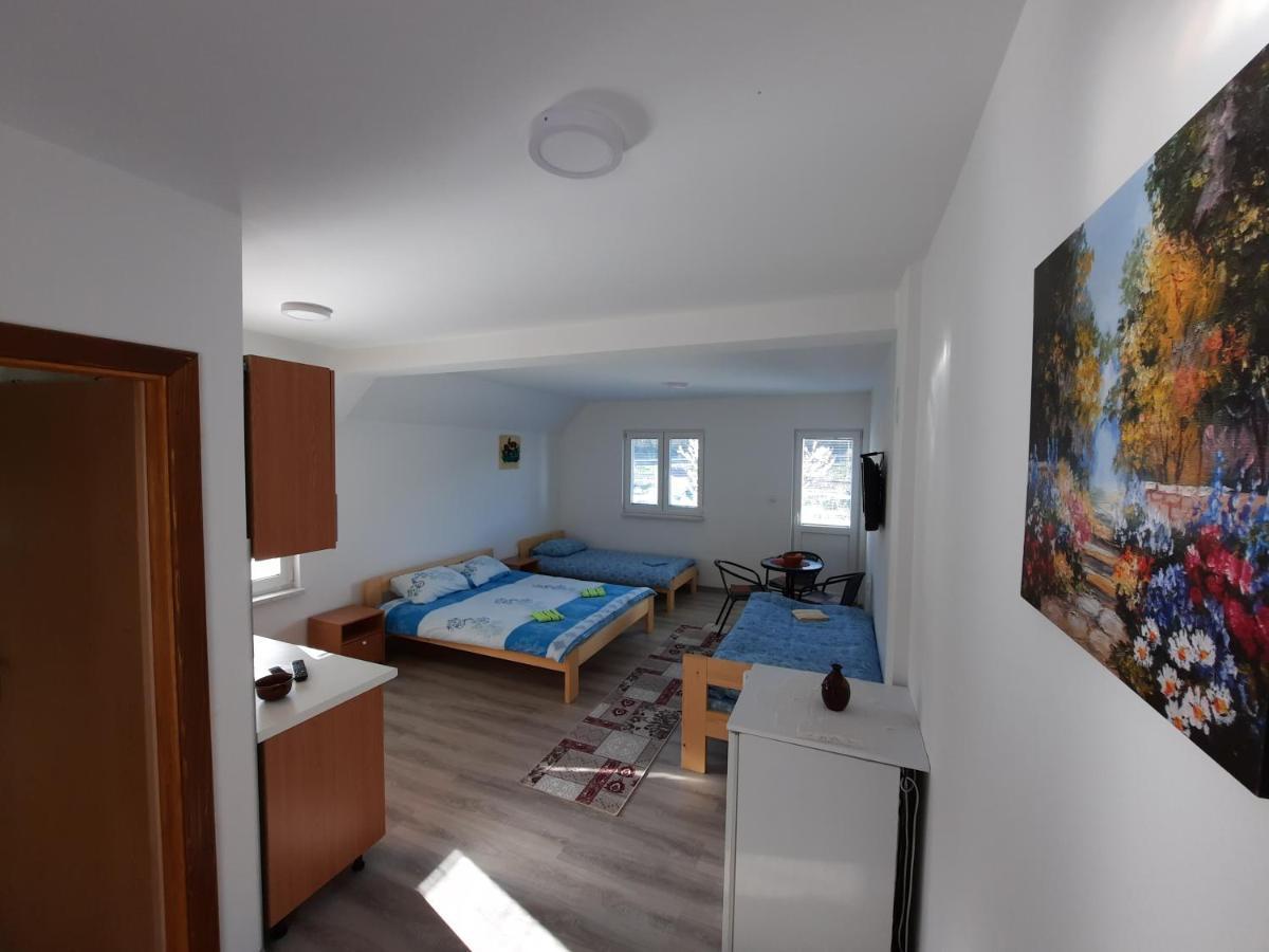 Apartmani Vila Na Drini Foca Eksteriør billede
