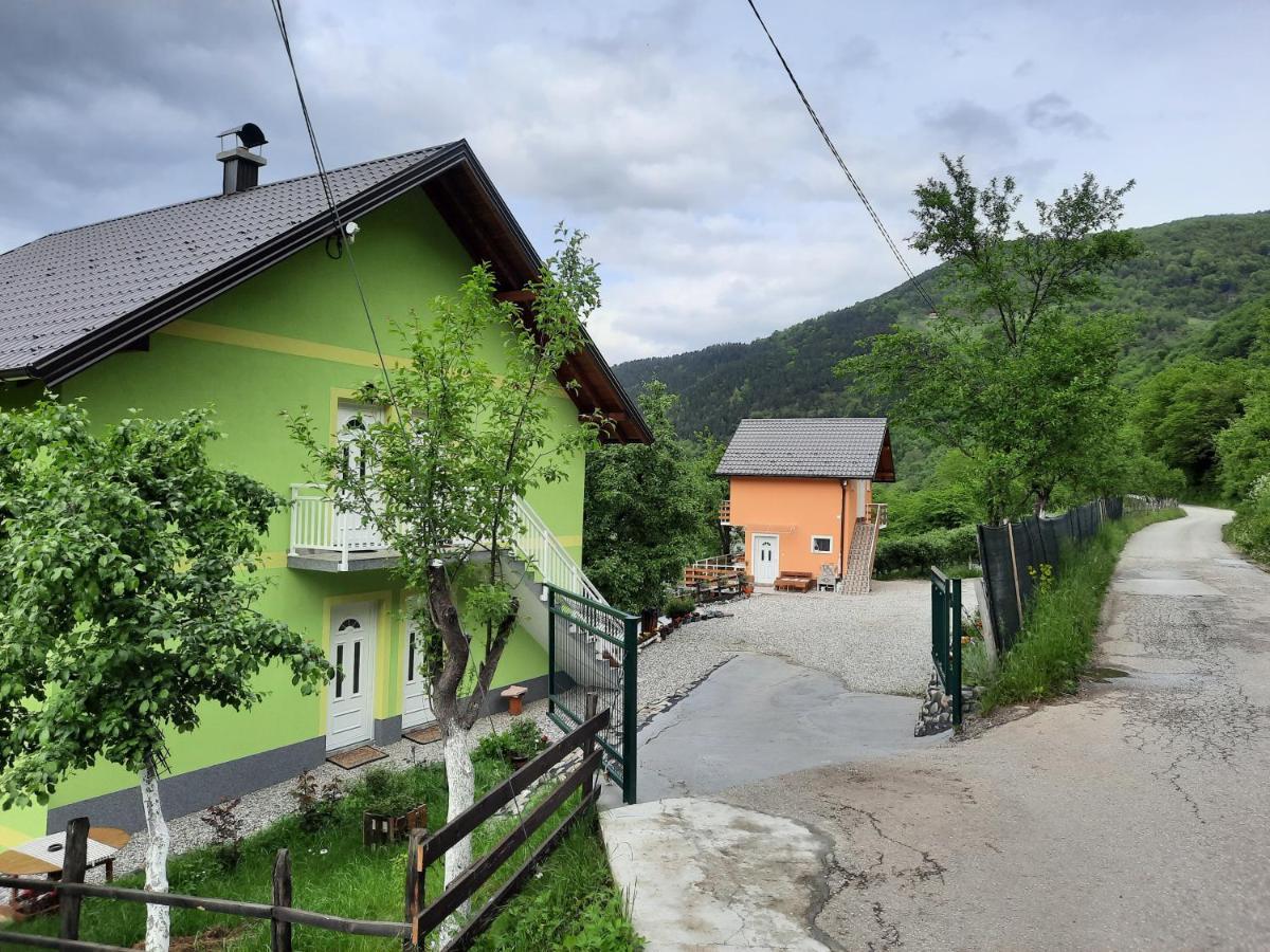 Apartmani Vila Na Drini Foca Eksteriør billede